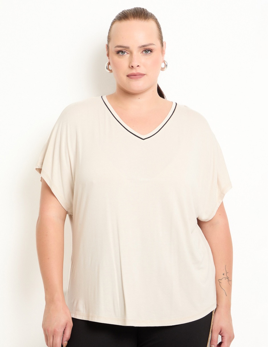 Playera manga corta cuello V para mujer