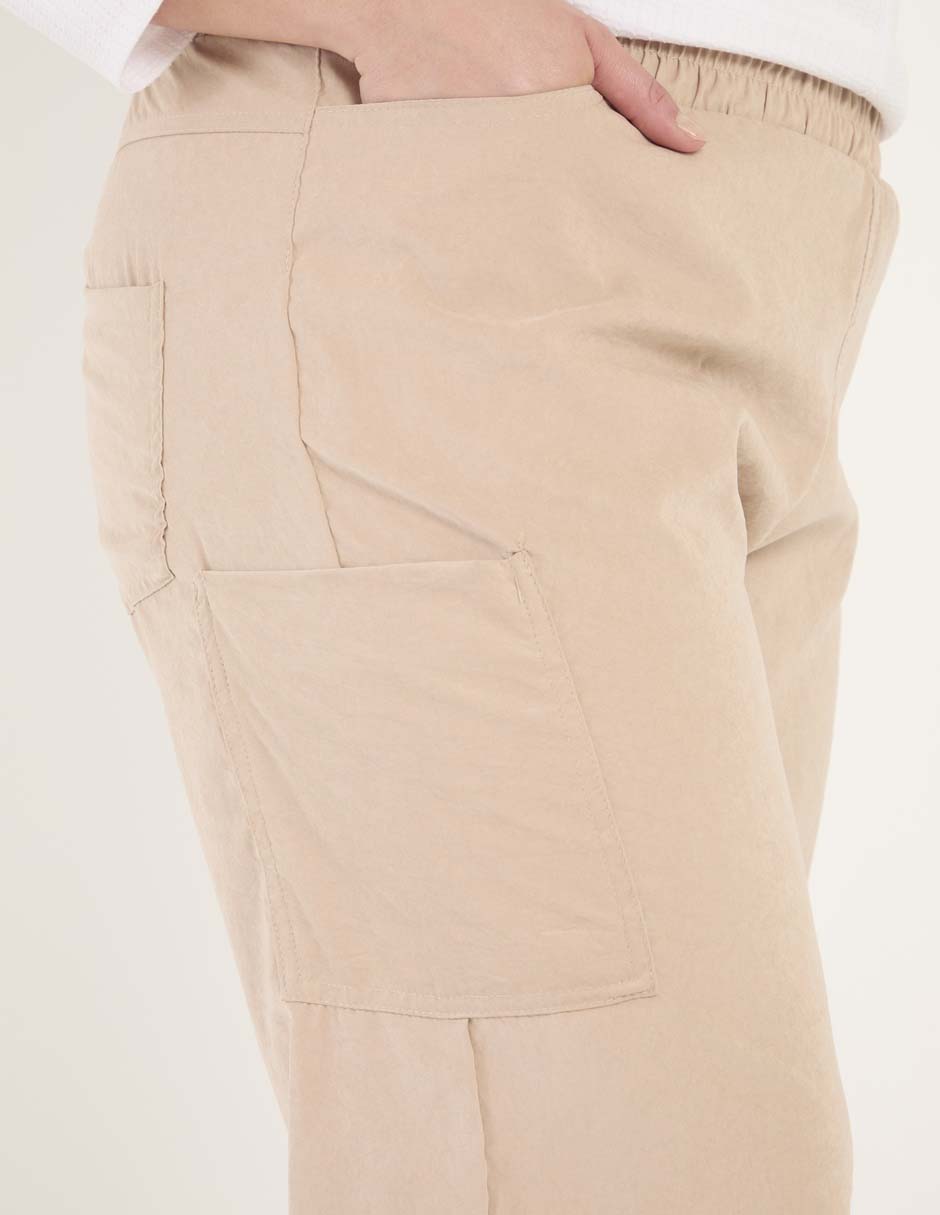 Pantalón cargo amplio para mujer 4