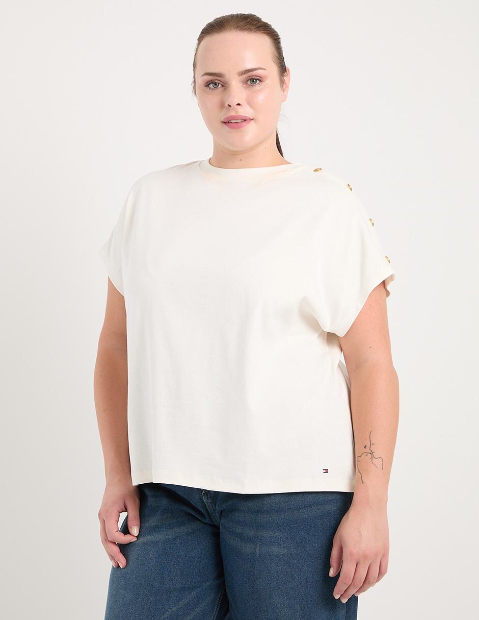 Playera manga corta Tommy Plus cuello redondo para mujer Playera manga corta Tommy Plus cuello redondo para mujer