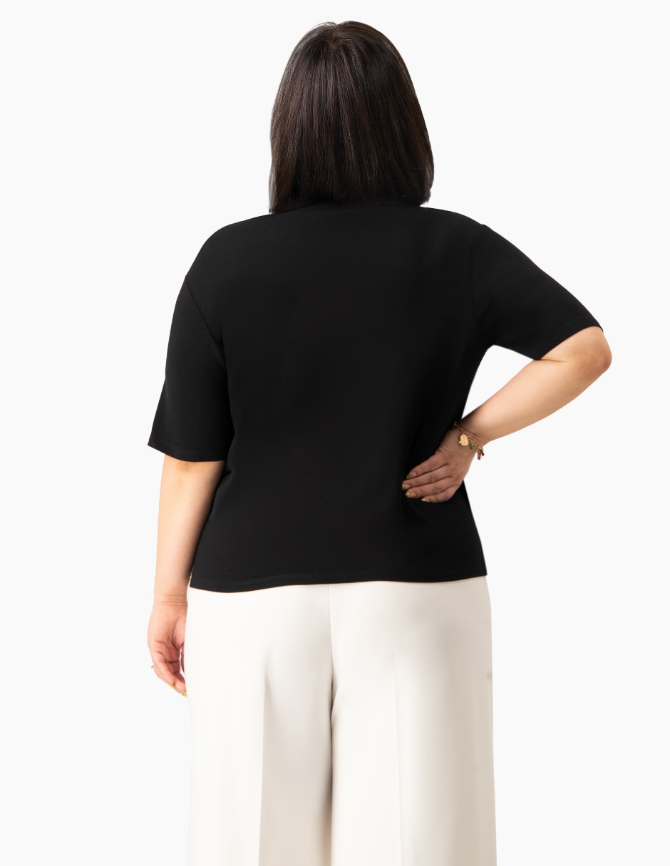 Playera manga corta cuello redondo para mujer 2